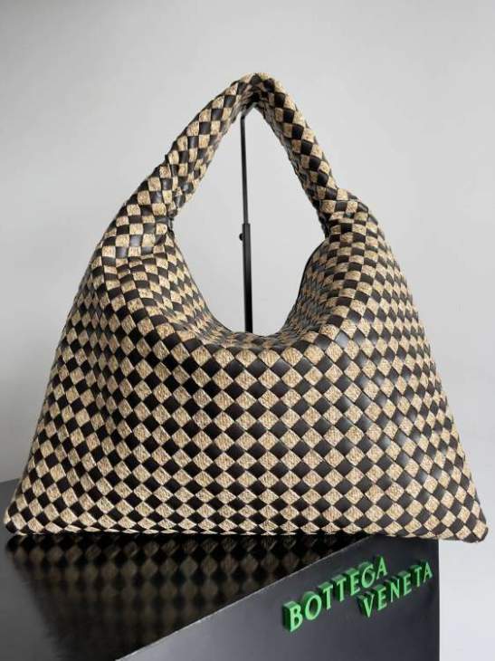 Picture of Bottega Veneta Handbags _SKUfw184063413fw